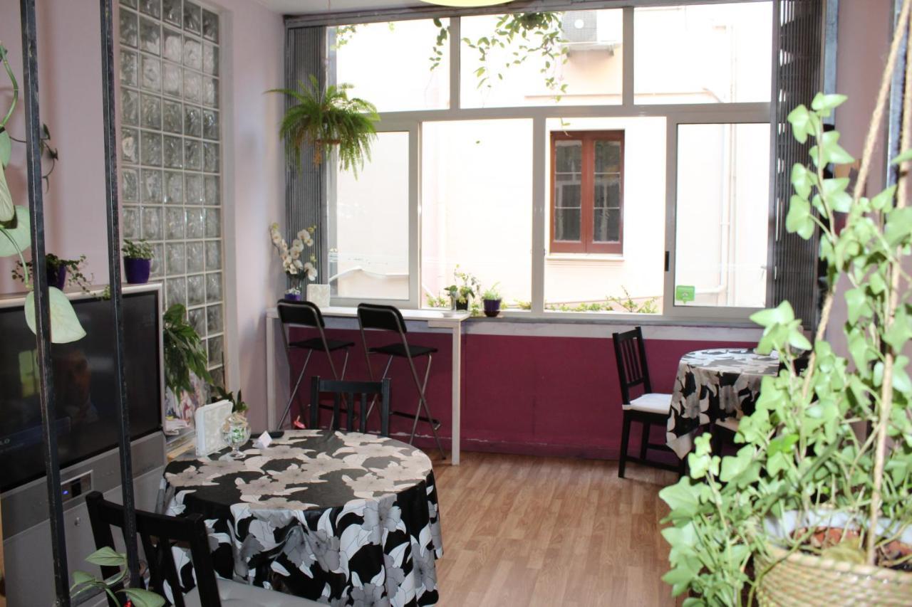 Aloi Bed & Breakfast